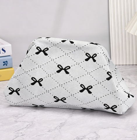 Stripe Knit Cosmetic Bag Checkered Knit Clutch: Bow / M