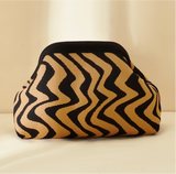 Stripe Knit Cosmetic Bag Wavy Pattern Storage Clutch: Black / M