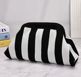 Stripe Knit Cosmetic Bag Checkered Knit Clutch: TBeige / M