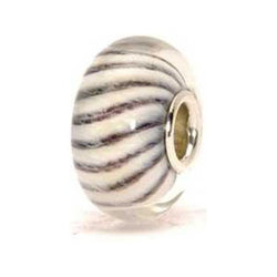 Grey Wolf - Trollbeads Glass Bead - Centerville C&J Connection, Inc.